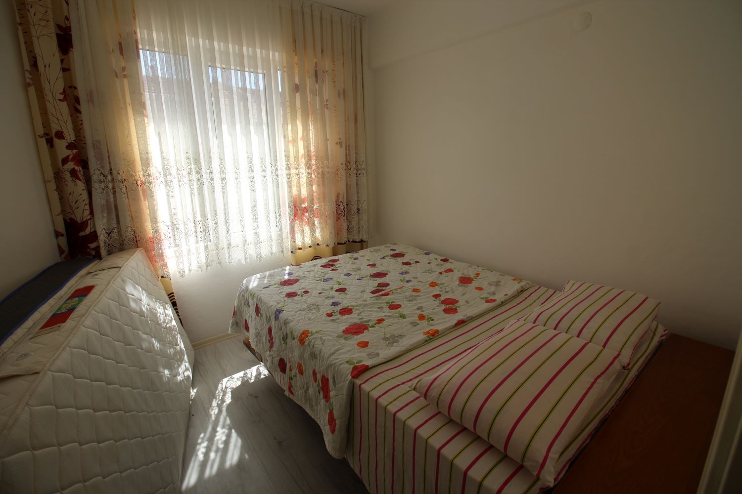 SAROS KÖRFEZİ ERİKLİDE SEZONLUK (105 GÜN) KİRALIK DUBLEX