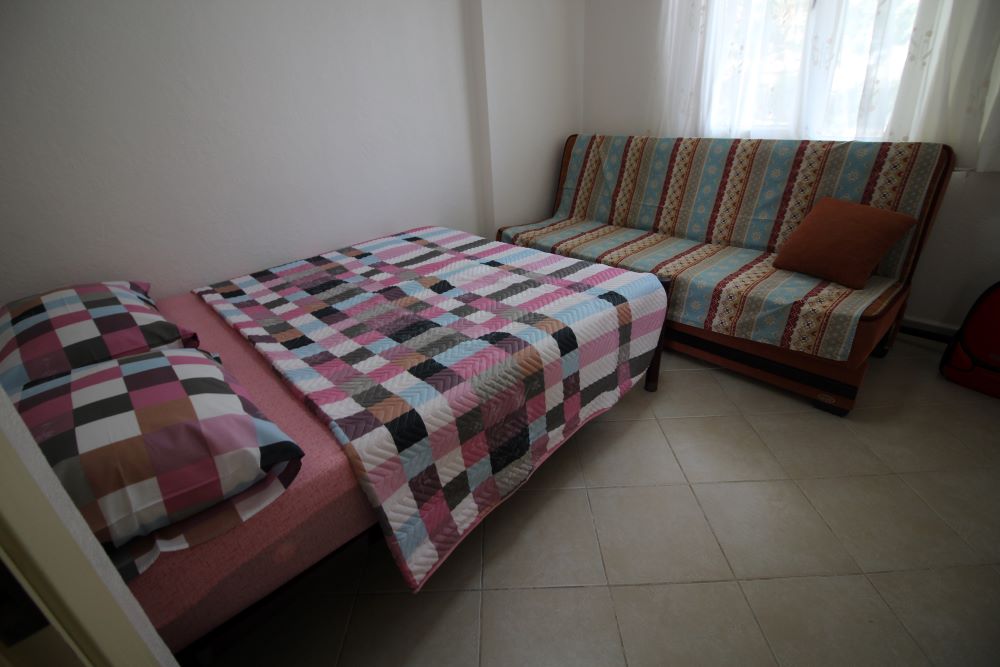 SEZONLUK DENİZE 60 METRE 2+1 DAİRE