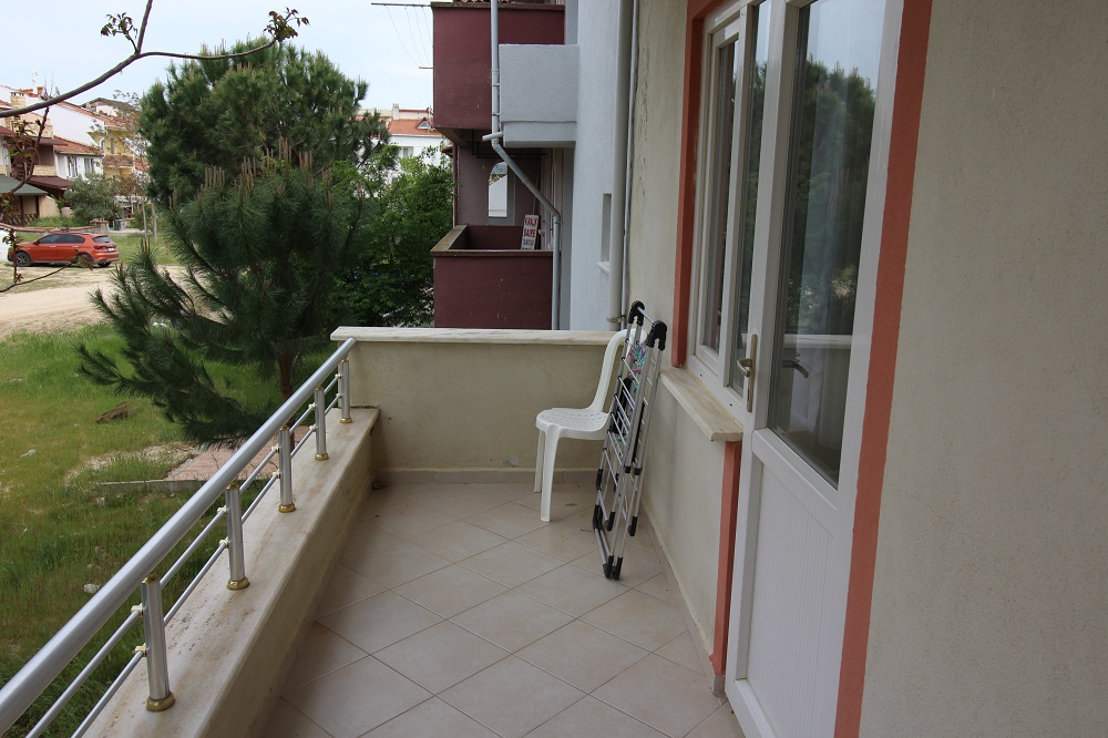 SEZONLUK DENİZE 60 METRE 2+1 DAİRE