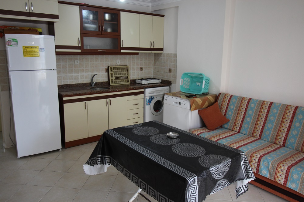 SEZONLUK DENİZE 60 METRE 2+1 DAİRE