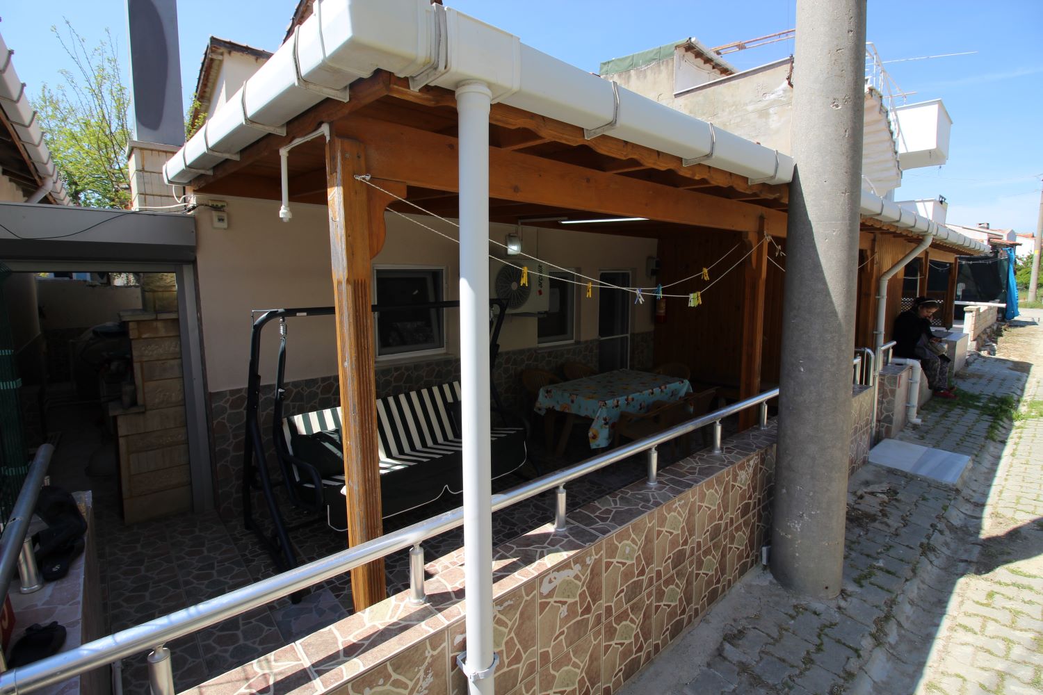 SAROS KÖRFEZİ ERİKLİDE 2+1 KLİMALI + İNTERNETLİ DAİRE
