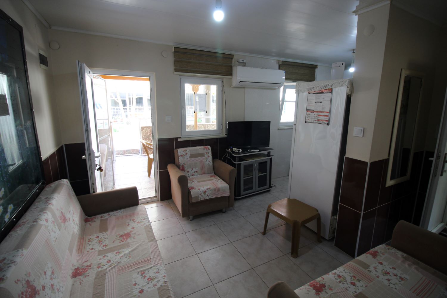 SAROS KÖRFEZİ ERİKLİDE 2+1 KLİMALI + İNTERNETLİ DAİRE