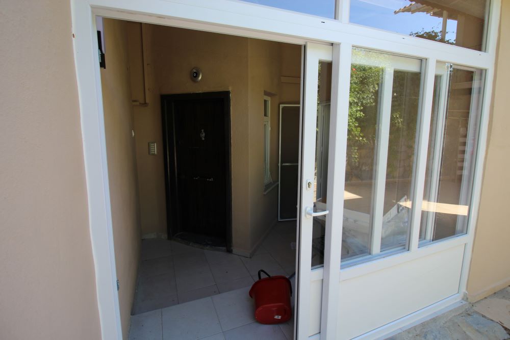 SAROS KÖRFEZİ MECİDİYE SAHİLİNDE 1+1 KİRALIK KLİMALI LÜX DAİRE