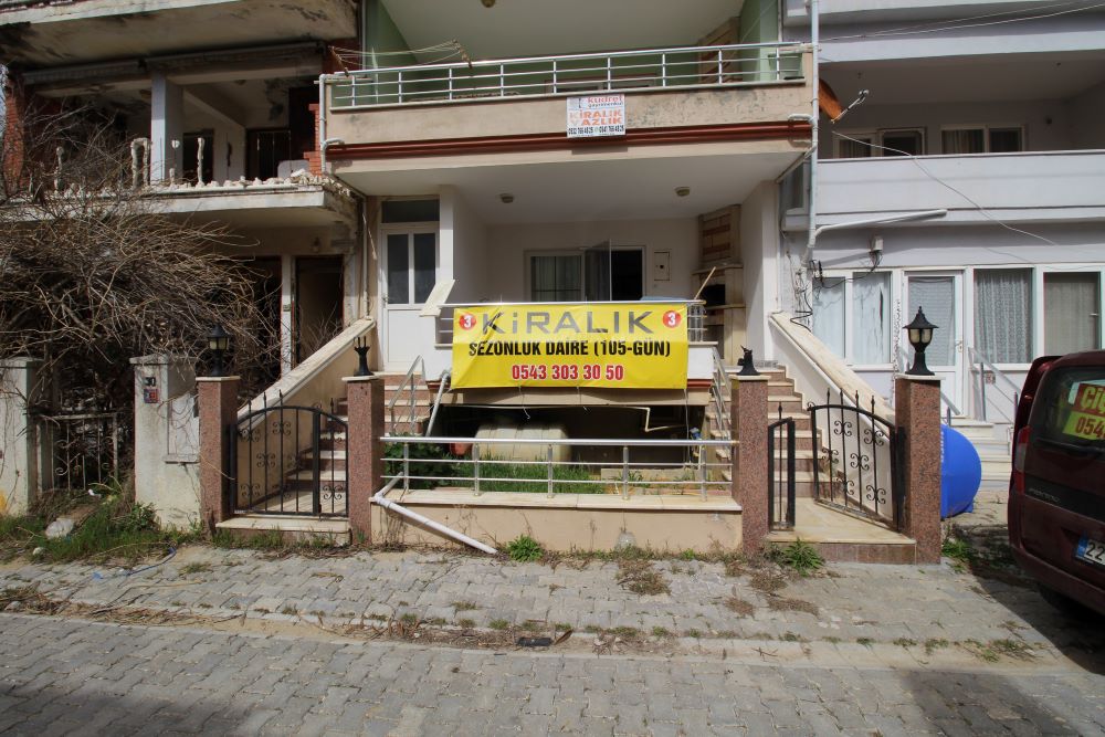 SEZONLUK DENİZE 60 METRE 2+1 DAİRE