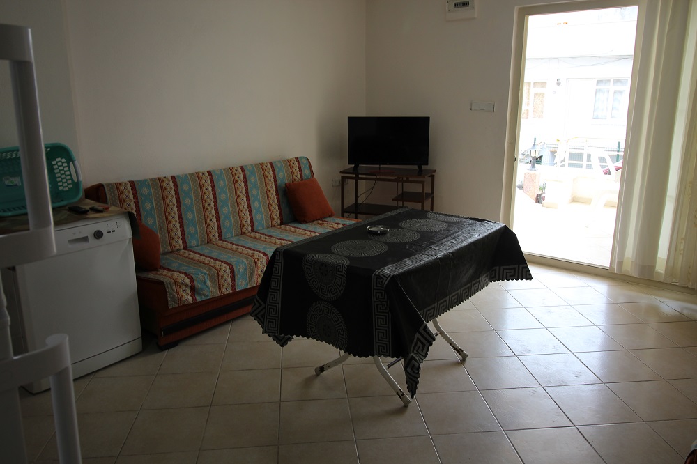 SEZONLUK DENİZE 60 METRE 2+1 DAİRE