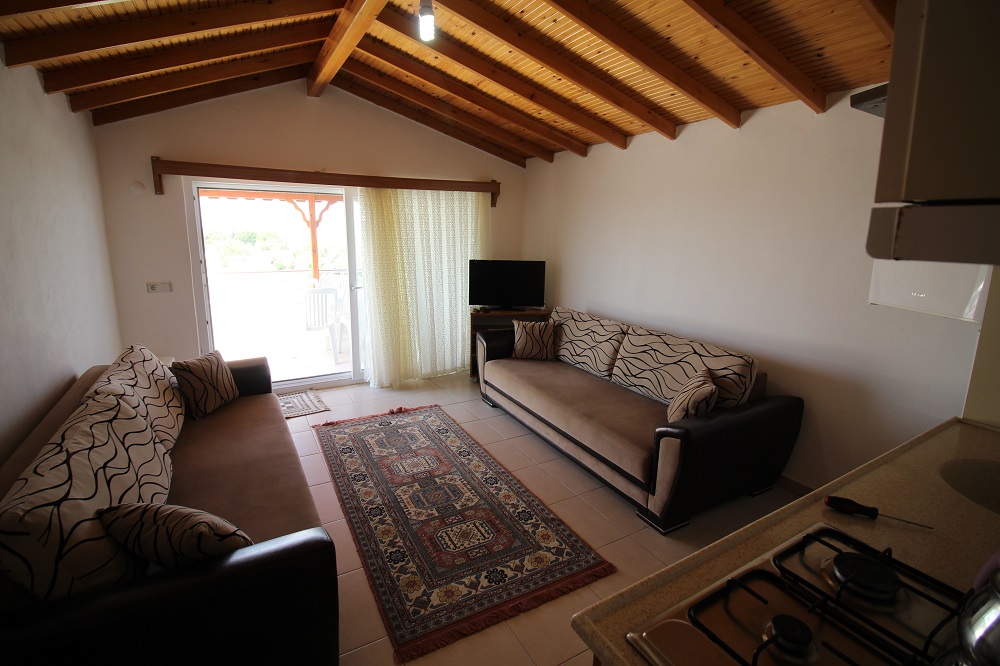 SAROS KÖRFEZİ MECİDİYE SAHİLİNDE KİRALIK 2+1 KLİMALI LÜX DAİRE